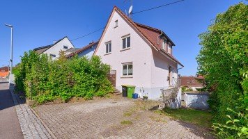 Hauptbild Heimwerker aufgepasst -charmantes Einfamilienhaus mit großem Gartenin ruhiger Lage von Sersheim!