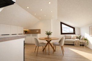 Hauptbild Charmante 1,5-Zimmer-Wohnung - komplett saniert, moderne Ausstattung, Einbauküche & Stellplatz!